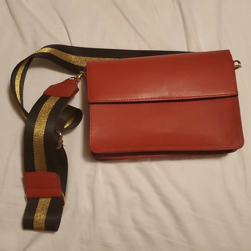 Red crossbows bag